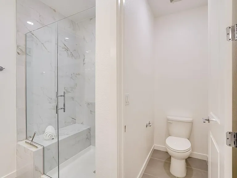 5816 Cadence Ave — Photo 32