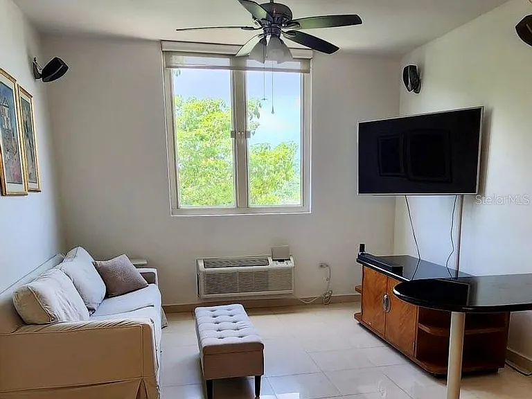 1 Palma Real Ave #404 — Photo 4