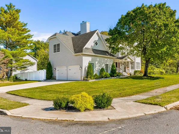 1208 Royal Ln, West Deptford, NJ 08086