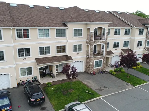 43 Witzel Ct #B3, Monsey, NY 10952