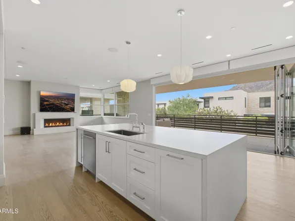 5541 E STELLA Lane, Paradise Valley, AZ 85253