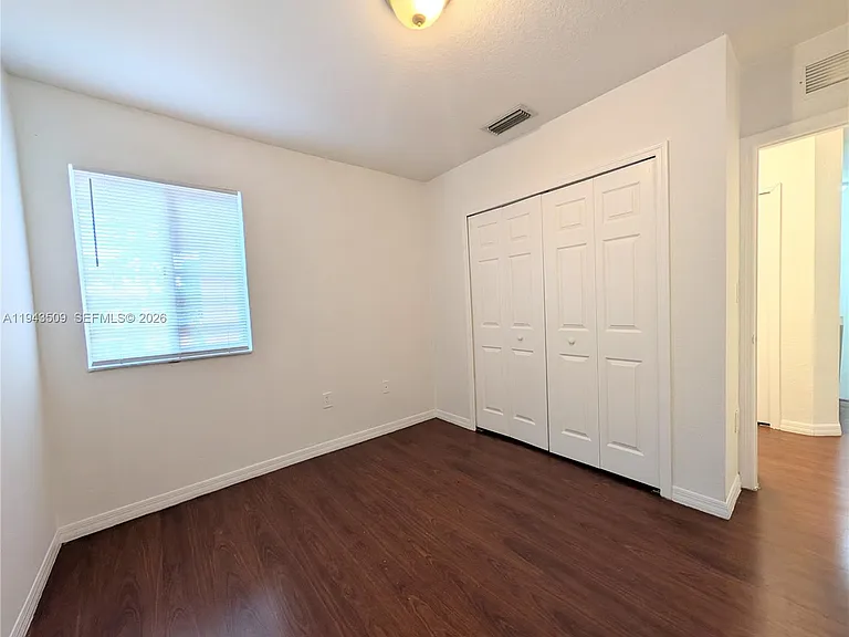 825 SW 6th Pl — Photo 23