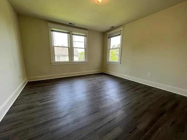 1620 V St SE #1 — Photo 4