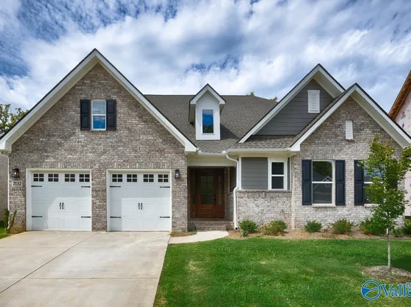 2132 Bloomfell Bnd SW, Huntsville, AL 35802
