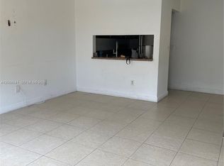 15318 SW 72nd St #15-21, Miami, FL 33193