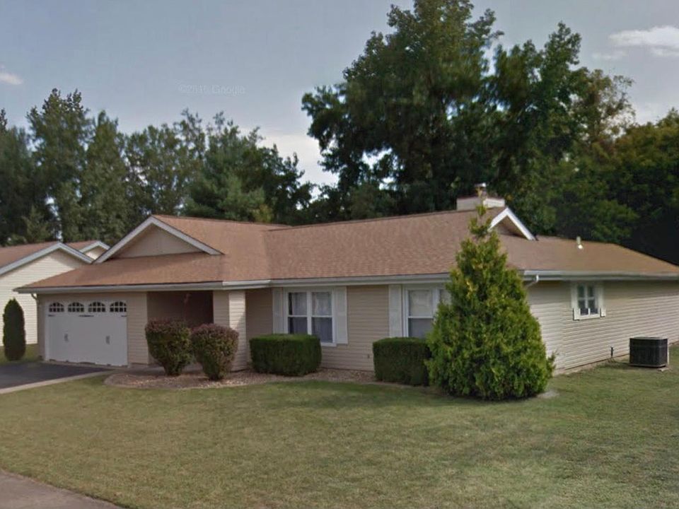 2nd image of 4223 Sassafras Ln