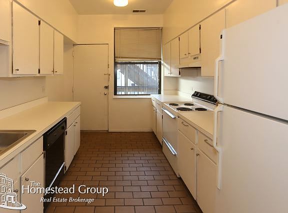 2nd image of 3452 N Elaine Pl #Two