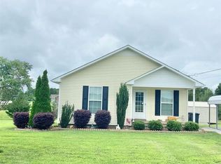 11 Prokesh Rd, Leoma, TN 38468