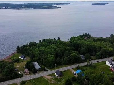 631 US RT 1, Robbinston, ME, 04671