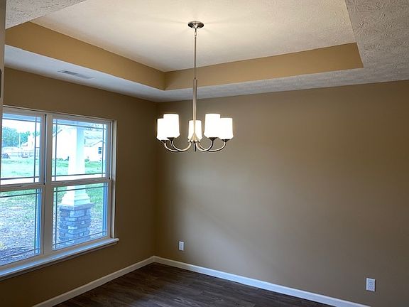 3rd image of 785 W Norris Way