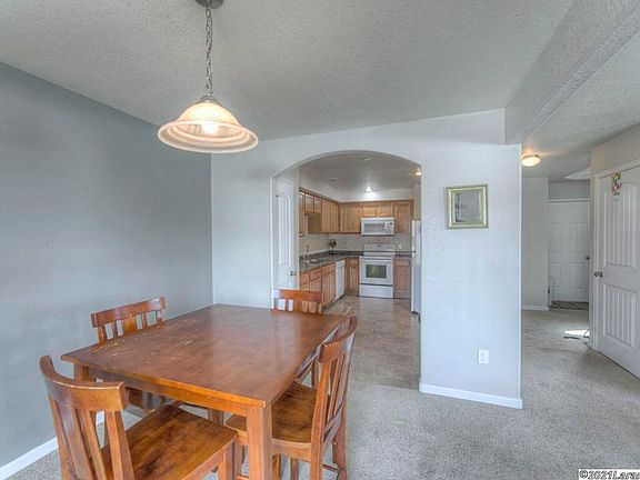 5th image of 4229 Moraine St