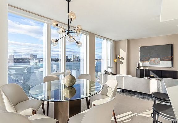 5th image of 675 W 59th St #2103