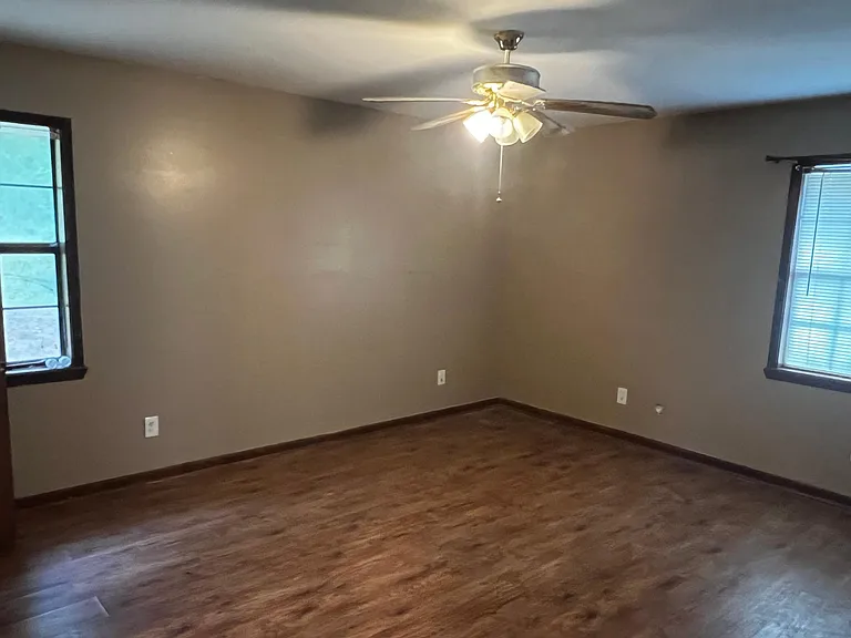 4438 Walden Dr — Photo 6