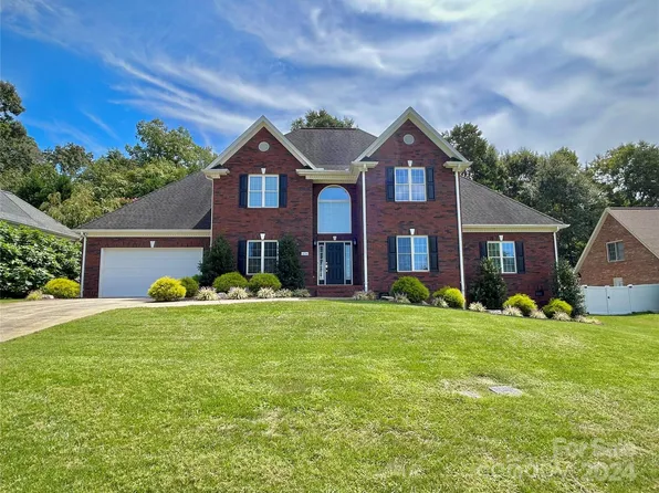 406 5th Ave NE, Conover, NC 28613
