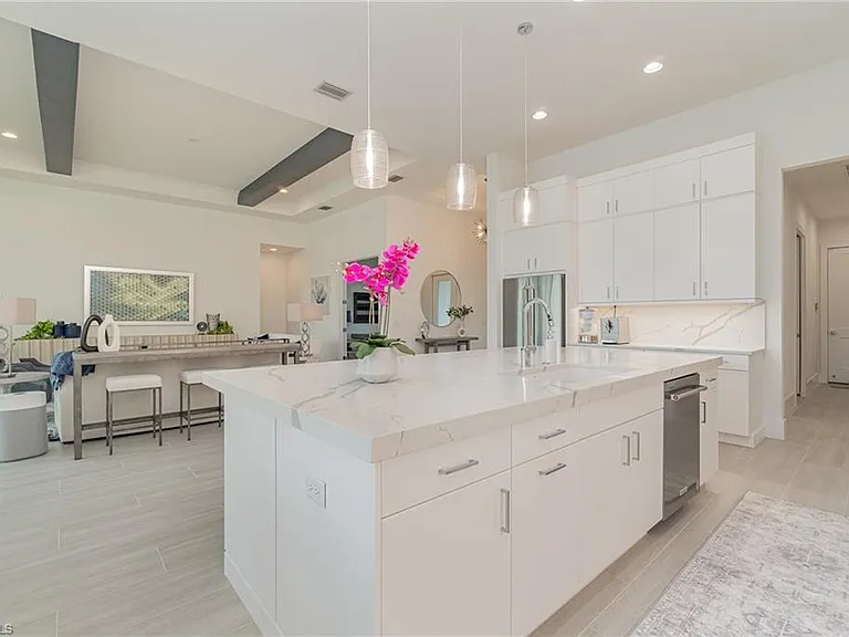 8900 Nevis Way — Photo 7