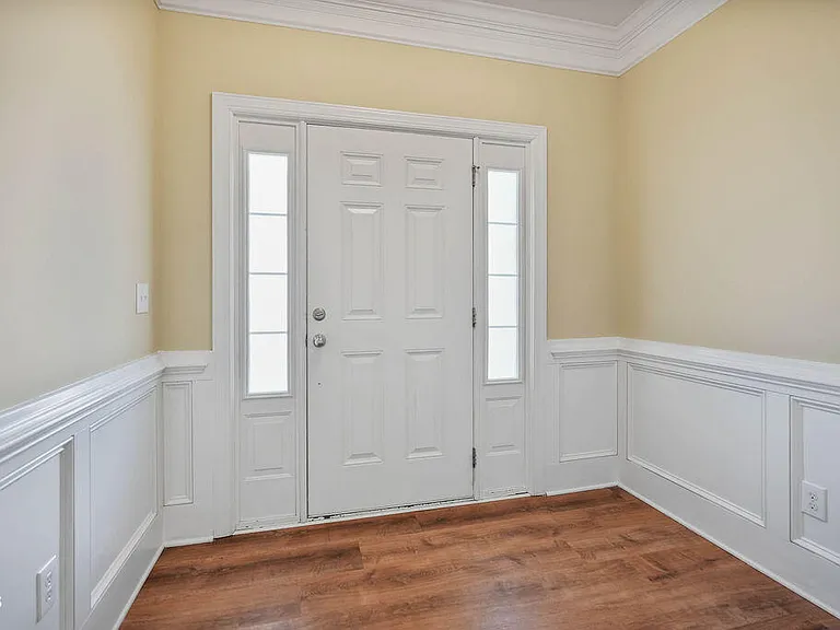 2120 Junewood Ln — Photo 5