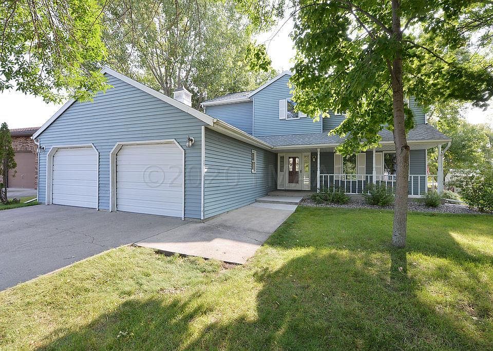 1st image of 3017 S Village Green Dr