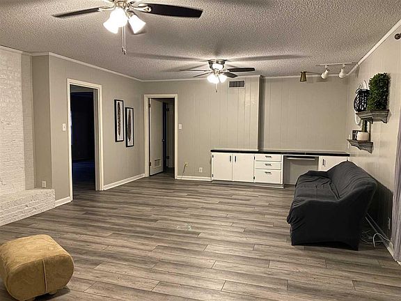 2nd image of 23 Meadow Ln