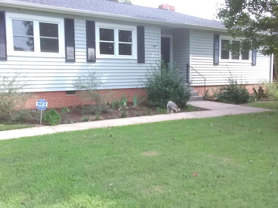 Lovely Remodeled Country Cottage on half acre in quiet setting just outside the Salisbury City Limits past Catawba College.