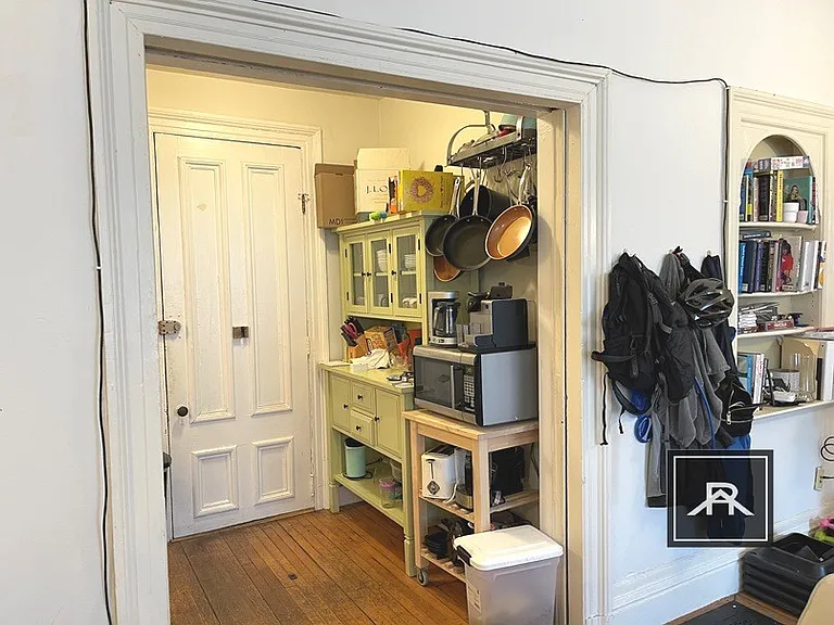 507 Beacon St #1R — Photo 8