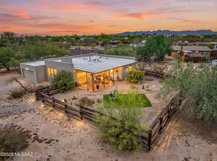 8220 N Placita Sur Oeste, Tucson, AZ 85741