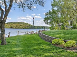 S8228 Inspiration Dr, Merrimac, WI 53561