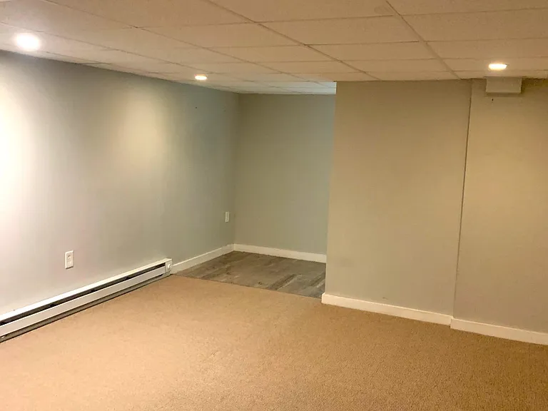 652 East Ave — Photo 15