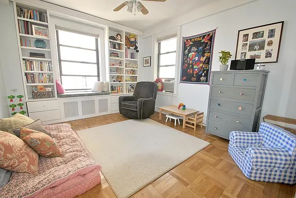Sold by Real Direct | media 8