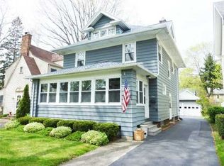 40 Parkside Cres, Rochester, NY 14617