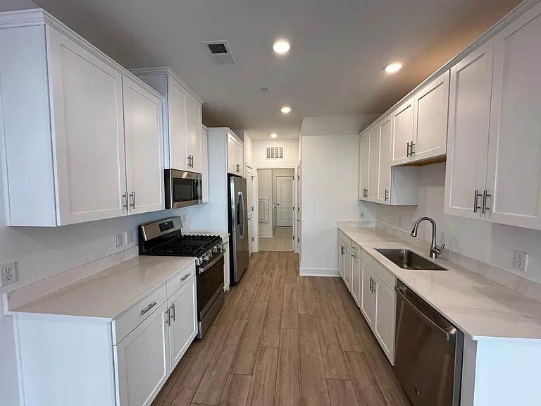 78 Harvest Way — Photo 8