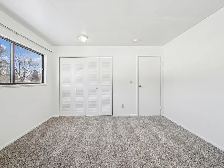 North Branch Apartments — Photo 18