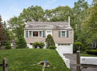 17 Rockmeadow Rd, Norwalk, CT 06850