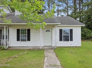 774 Pinewood Dr, Jacksonville, NC 28546