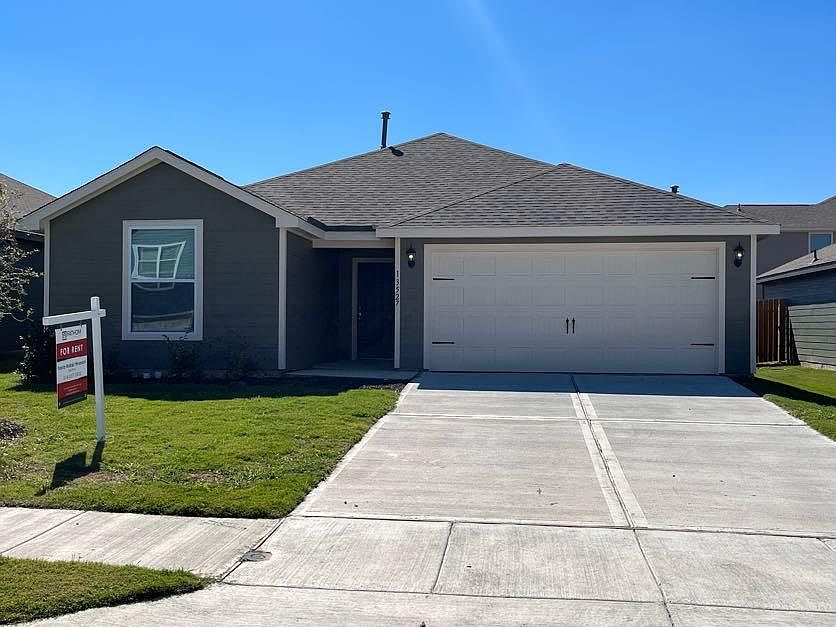 1st image of 13527 Roosevelt Arch Dr