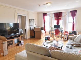 1261 Beacon St #616, Brookline, MA 02446