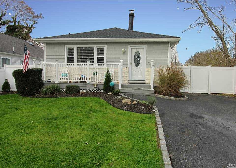 1st image of 17 Wellwood Dr