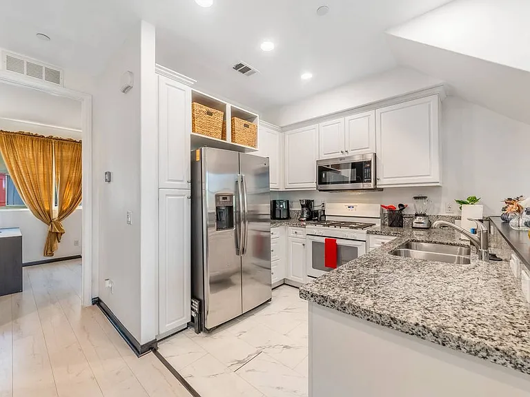 7225 N Cedar Rd #VG3 — Photo 11