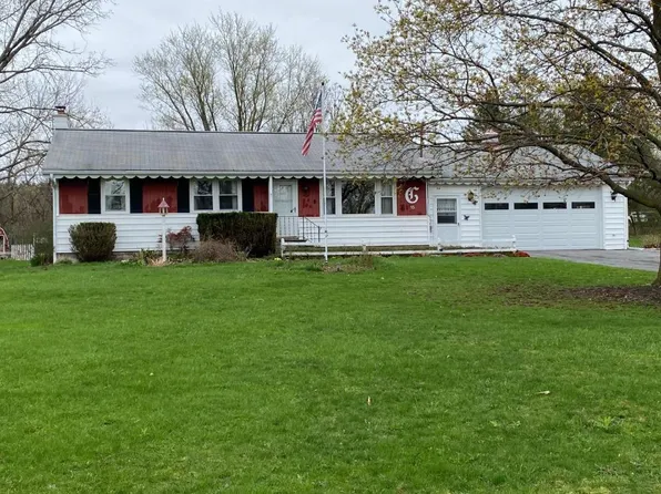 15 Atwater Rd, Lansing, NY 14882