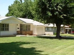 1516 S Washington St, Webb City, MO 64870