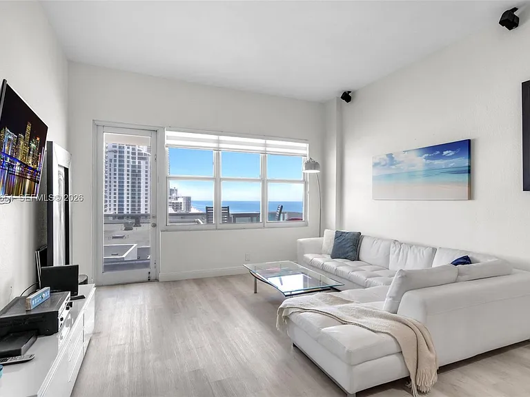3725 Ocean Dr #Penthouse 03 — Photo 7