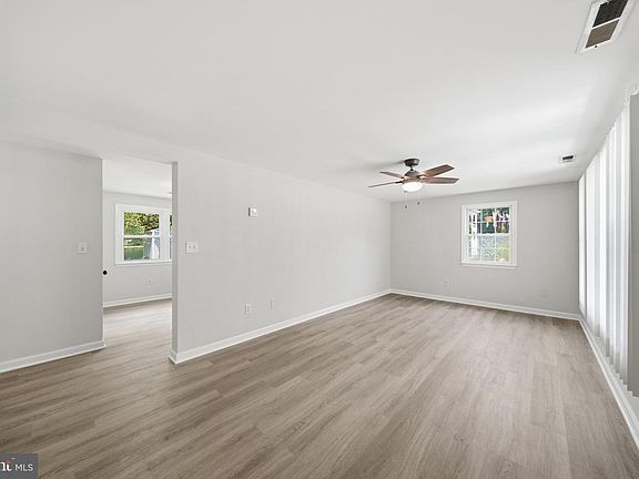 5th image of 12816 10th St