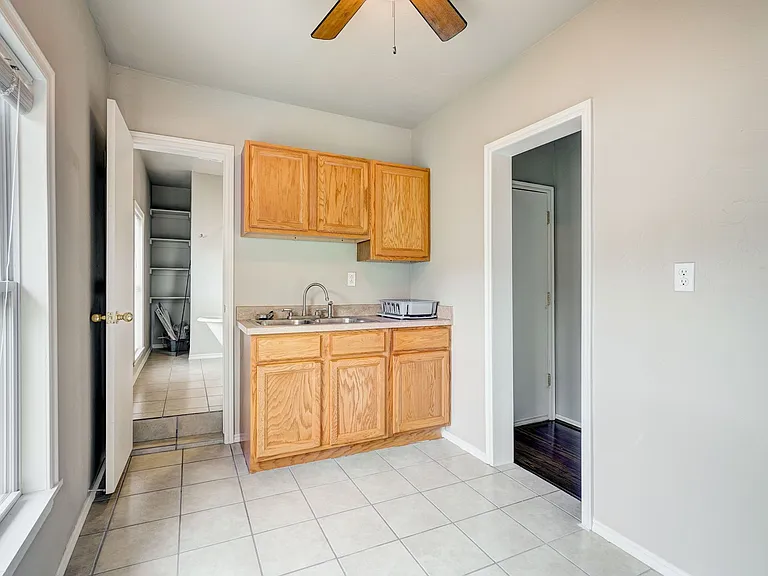 440 Elm Ave #2 — Photo 14
