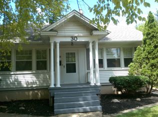 30 N Edison Ave, Elgin, IL 60123