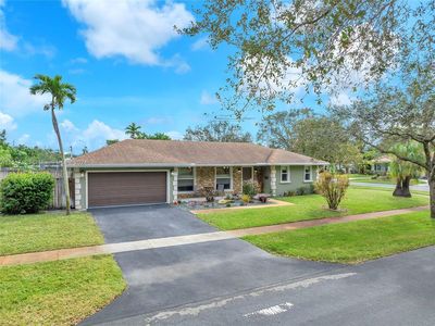 690 SW 56th Ter, Plantation, FL, 33317