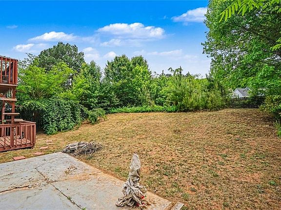 5th image of 5891 Crescent Ridge Ct