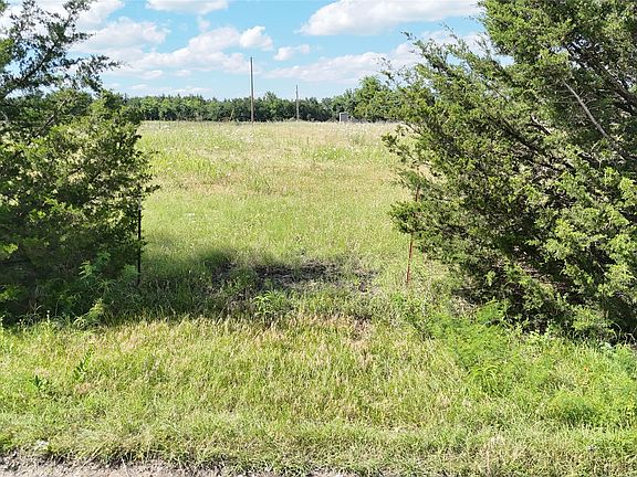 3rd image of 1676 County Road 4668