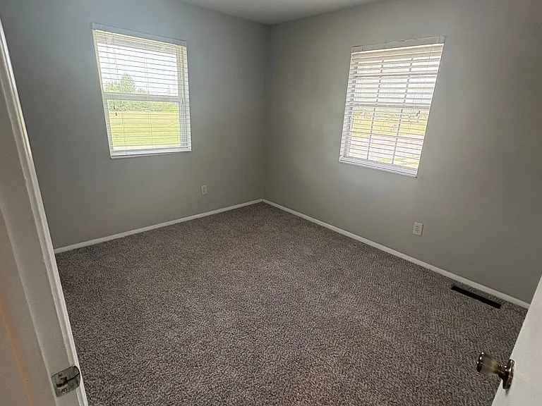 3854 S Cincinnati Ave #3854 — Photo 4