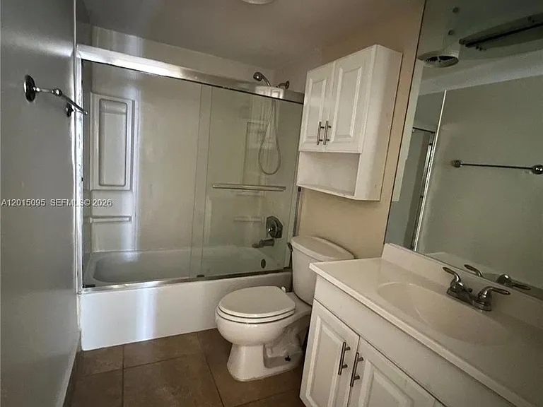 401 Golden Isles Dr #314 — Photo 11
