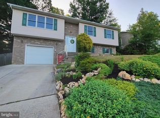 11 Independence Dr, Mount Holly Springs, PA 17065
