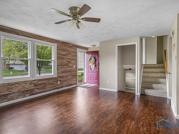 2nd image of 176 Birchcrest Dr